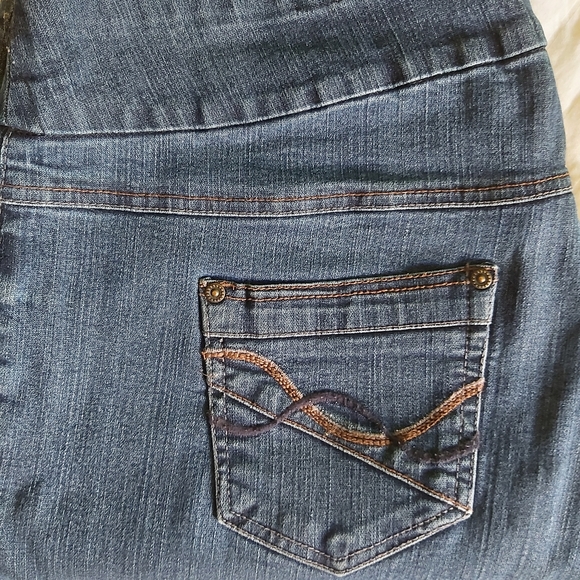 REITMANS pull on jean 18 x 32 - Picture 2 of 2